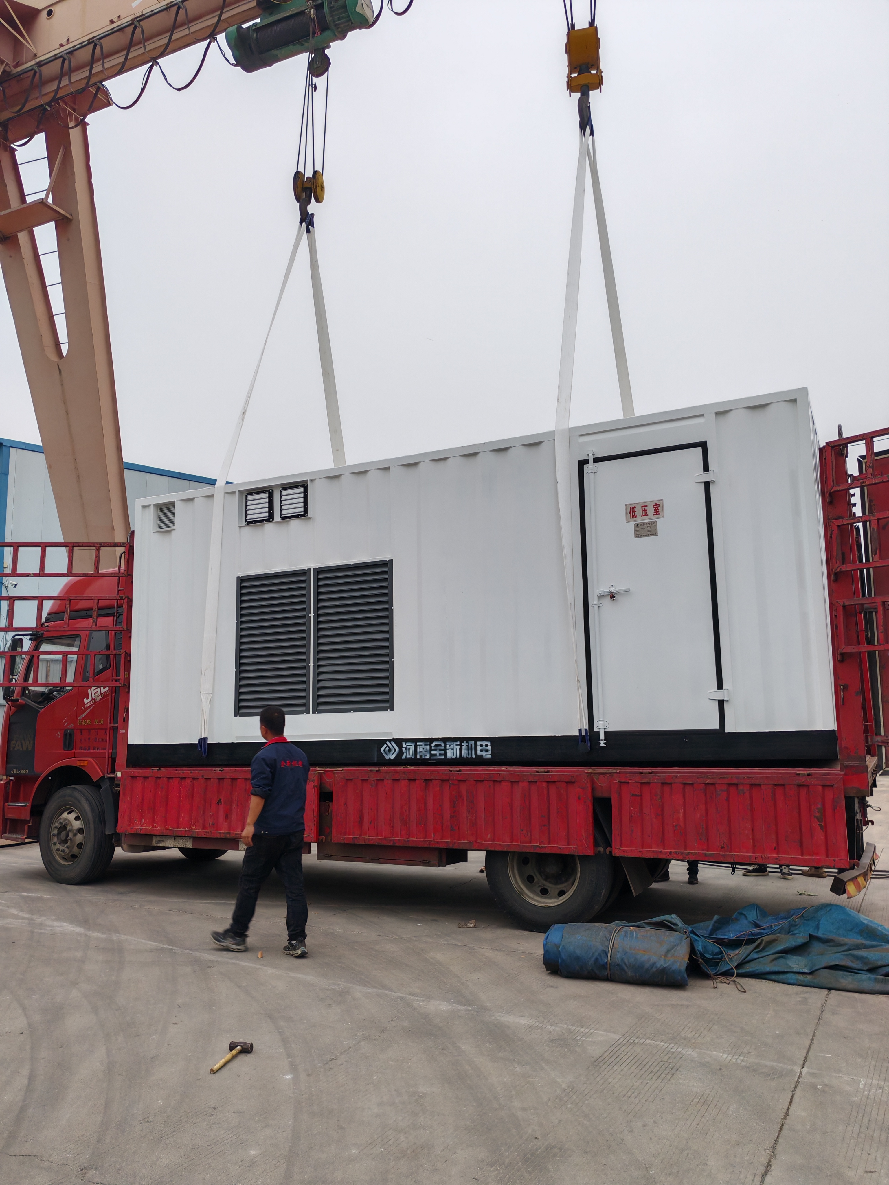 2000KVA 箱變發貨（huò）